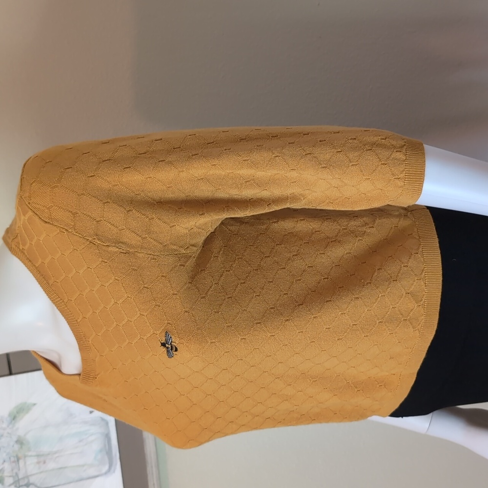 Bright and Beautiful EUC Honeybee Cropped Golden Lightweight Sweater 3/4 Sleeve - Picture 4 of 11